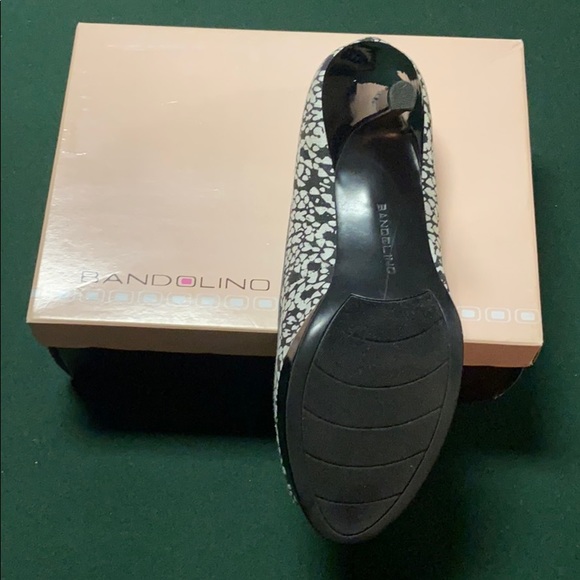 BANDOLINO -Peekaboo open toe heel - Picture 4 of 6